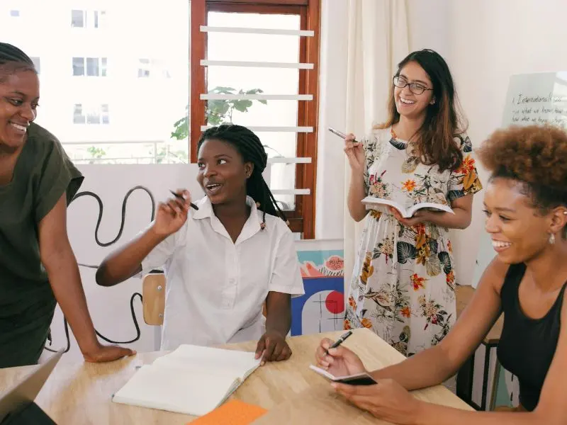 cours-lsf Formation LSF en groupe