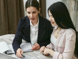 literacy courses or refresher courses in French as a mother tongue (FLM)